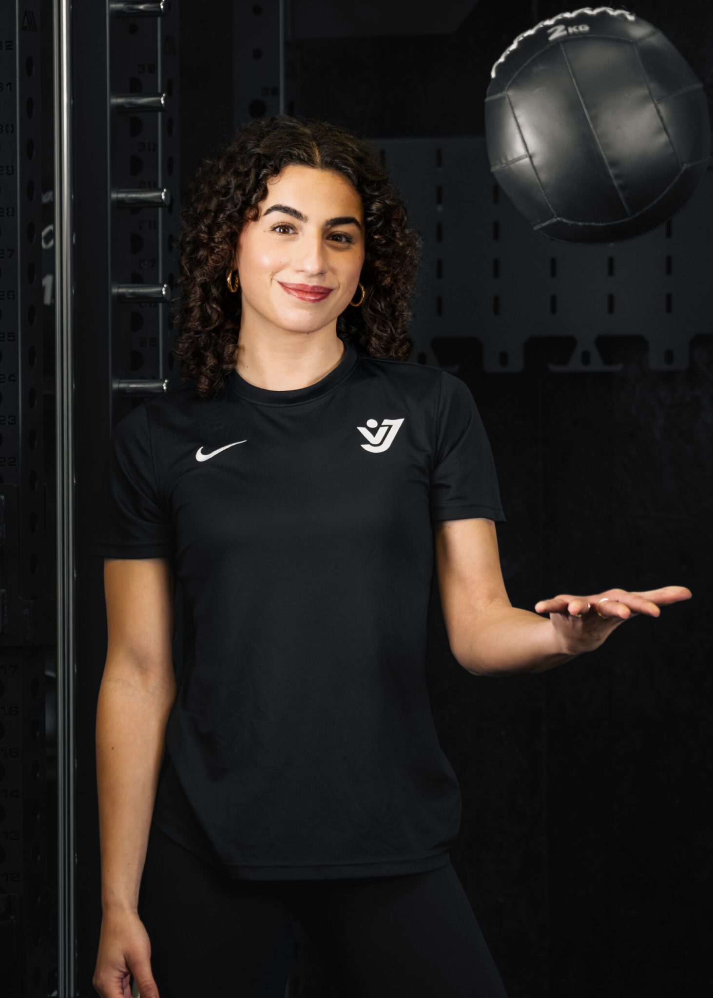 Trainer Tess Hooijschuur begeleidt klanten bij Vitaljym Wormerveer