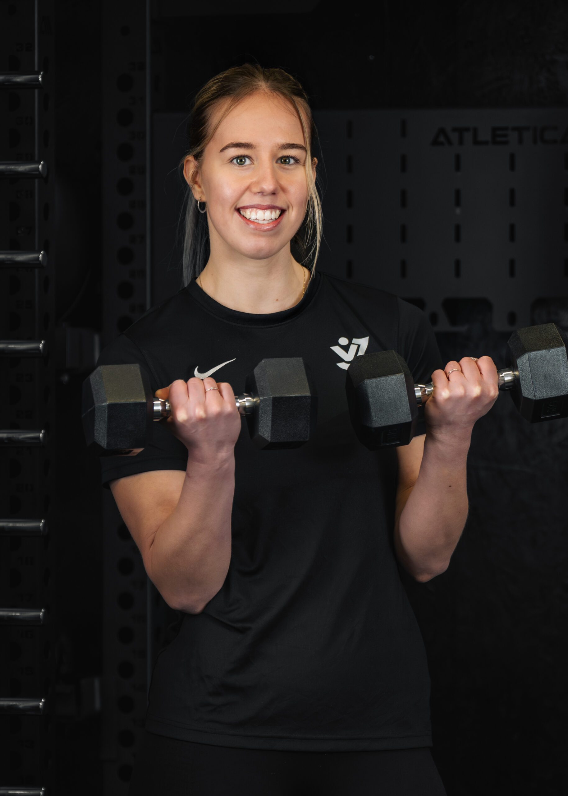 Trainer Tessa Berends begeleidt klanten bij Vitaljym Wormerveer